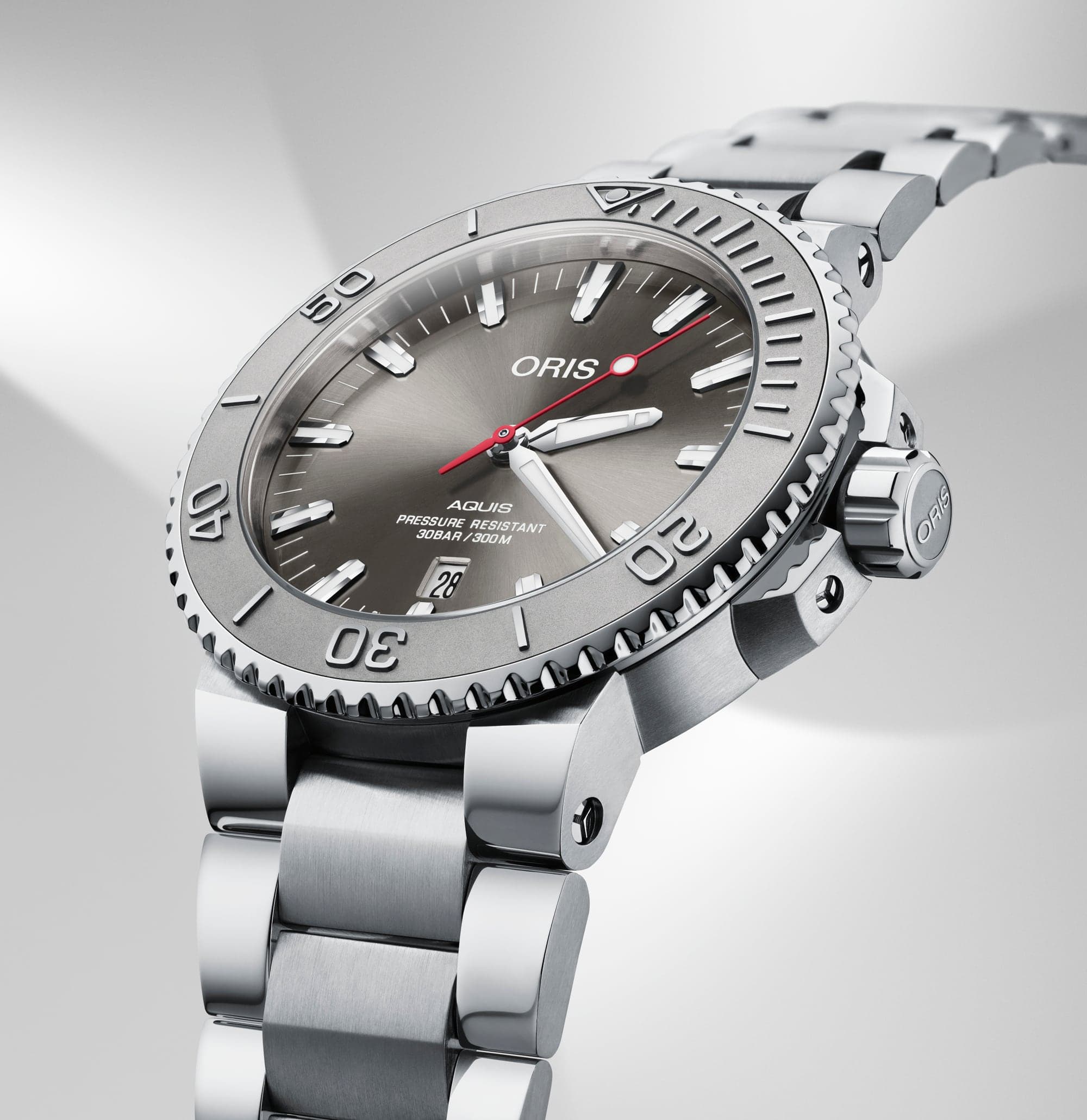 Oris Aquis Date Relief 43.5mm, Ref. 01.733.7730.4178