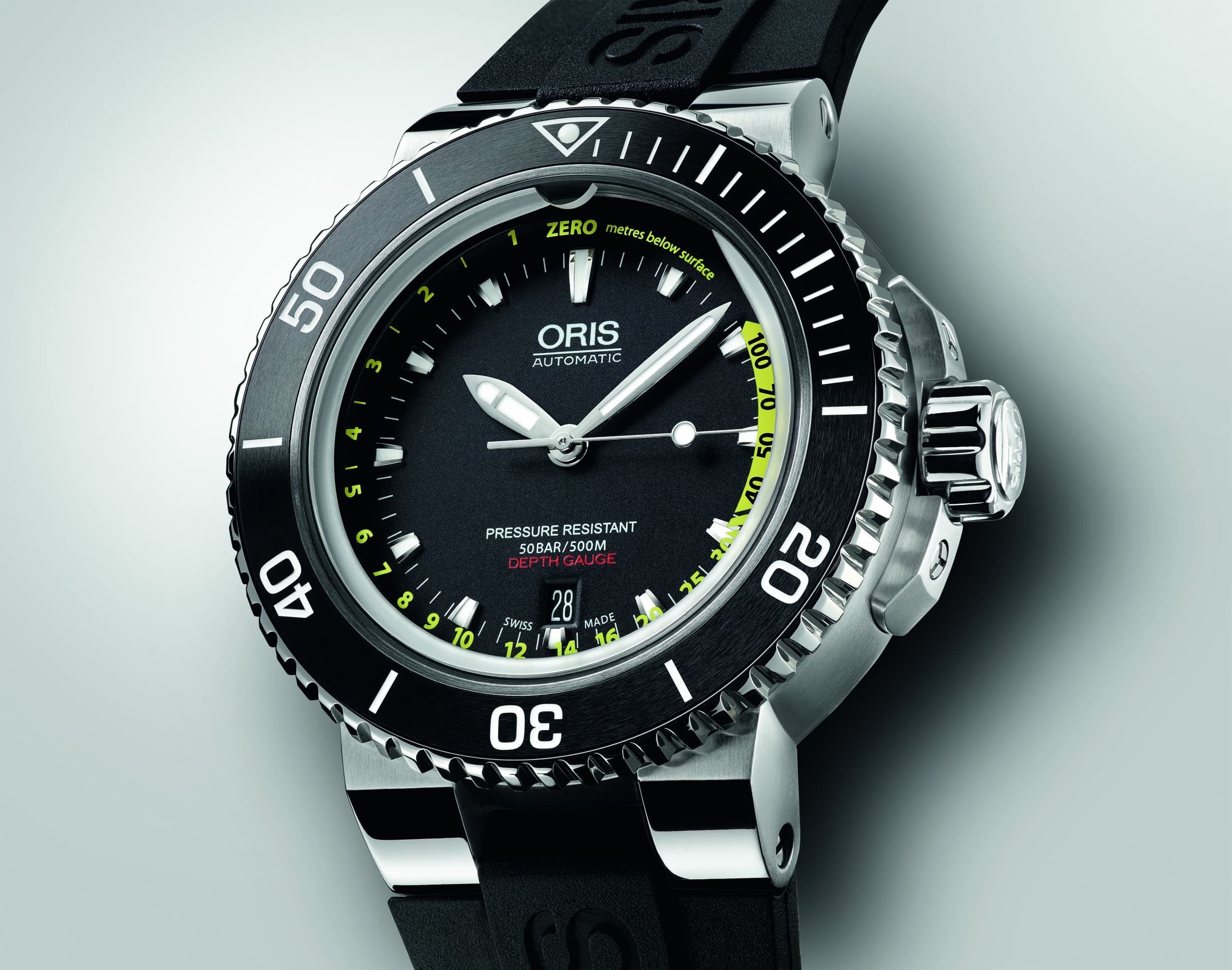 Oris Aquis Date Relief 43.5mm