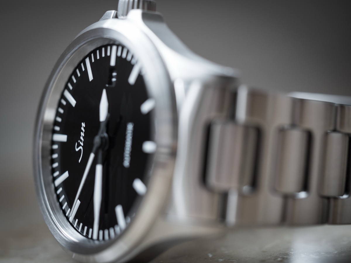 Sinn 556 I Ref. 556.010, black dial, steel case