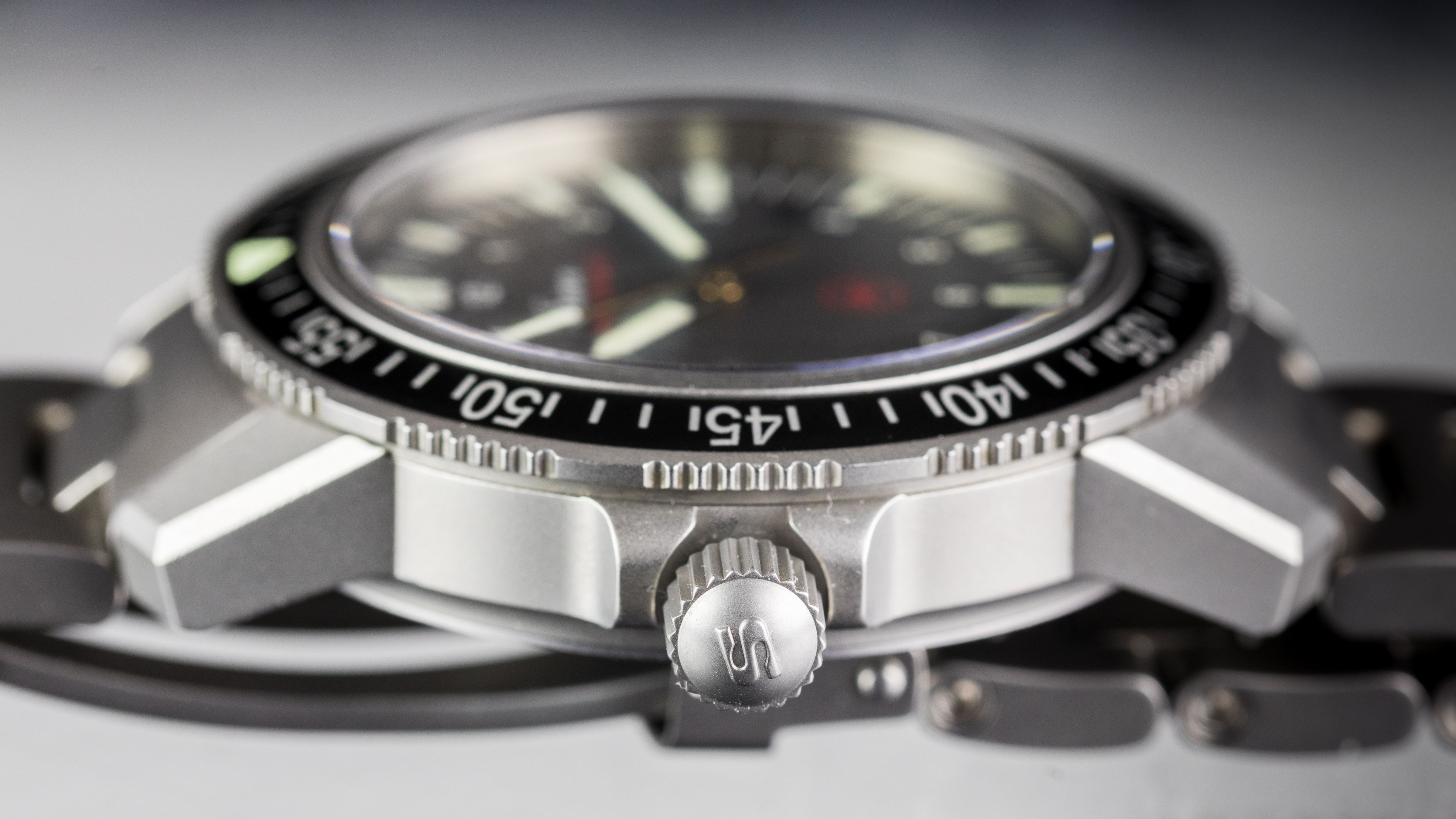 Sinn EZM 13, Ref. 613.010, black dial, steel case